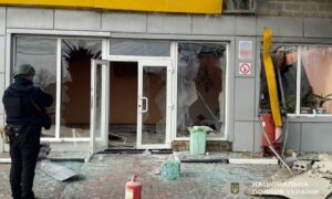 Понад 70 ударів по Нікопольщині, жертви на Синельниківщині, атака на АЗС у Криворізькому районі – терор на Дніпропетровщині триває (фото)