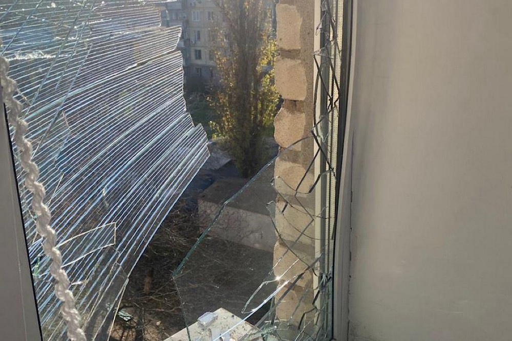 Понад 70 ударів по Нікопольщині, жертви на Синельниківщині, атака на АЗС у Криворізькому районі – терор на Дніпропетровщині триває (фото)