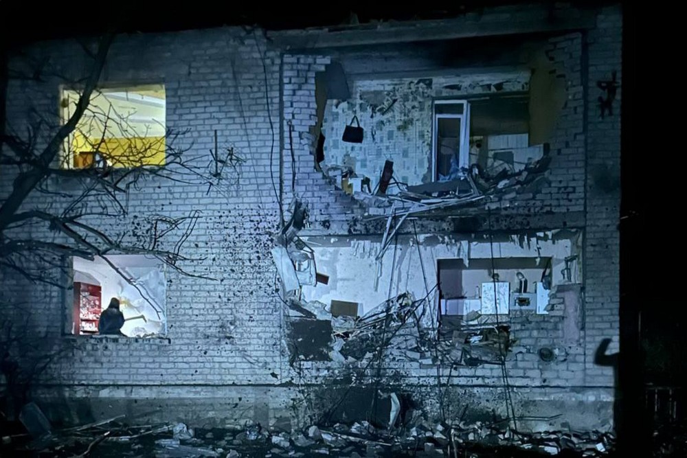 Нікопольщина, Синельниківщина, Самарівський і Павлоградський райони були під ударами ворога в ніч на 30 листопада. Є постраждалі, виникли пожежі, багато руйнувань. В області працювала ППО. Нікопольщина, Синельниківщина, Самарівський і Павлоградський райони були під ударами ворога в ніч на 30 листопада. Є постраждалі, виникли пожежі, багато руйнувань. В області працювала ППО.