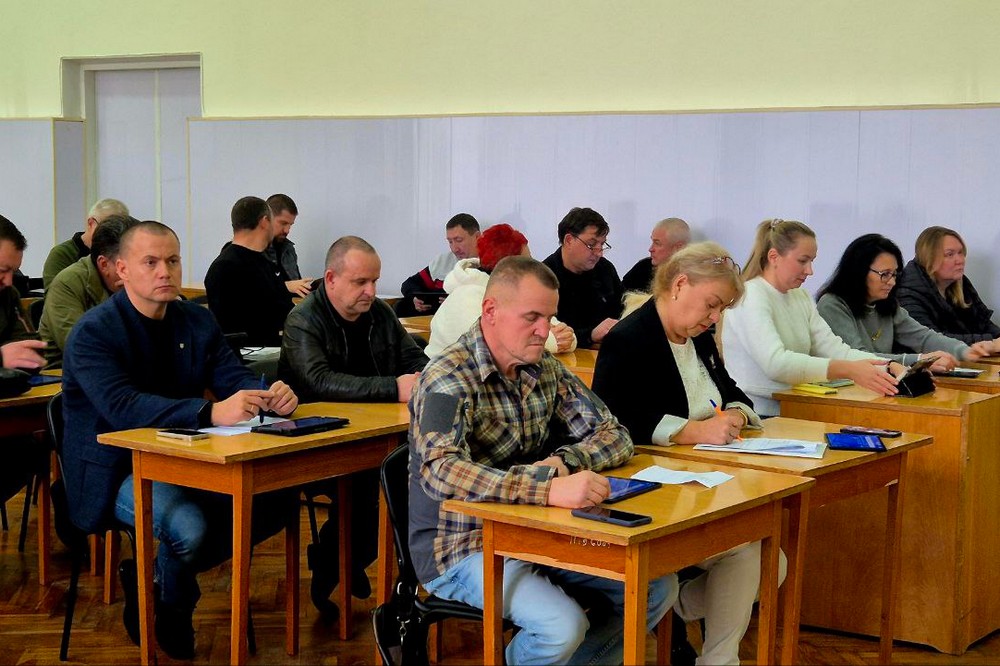 у Марганці пройшла депутатська позачергова сесія у Марганці пройшла депутатська позачергова сесія