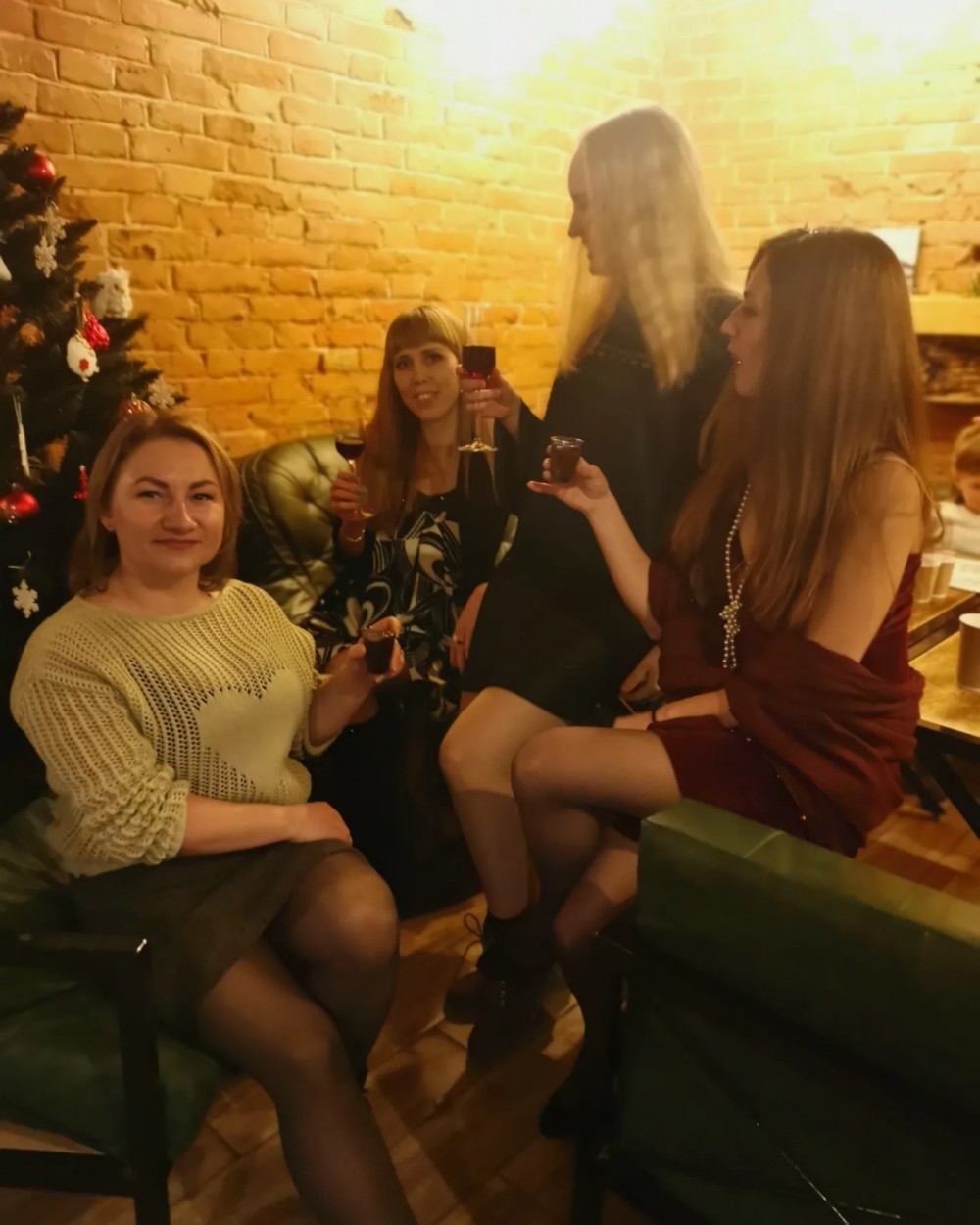 у Нікополі 9