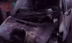 У Нікополі понівечено будинки, мікроавтобус, газогони, під ударом був і район, ворог масовано атакував область БпЛА (фото)