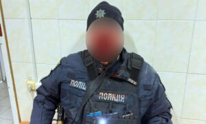 Внаслідок обстрілу Нікопольщини постраждали двоє поліцейських: подробиці