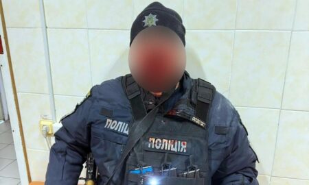 Внаслідок обстрілу Нікопольщини постраждали двоє поліцейських: подробиці