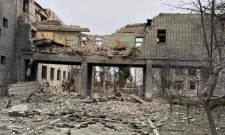 На Дніпропетровщині ворог розбомбив вище професійне училище – будівля повністю зруйнована (фото)
