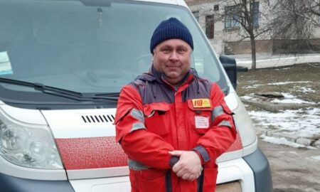 З найкращими побажаннями напередодні Різдвяних свят: 87-річна мешканка Нікопольщини дякує медикам «екстренки»