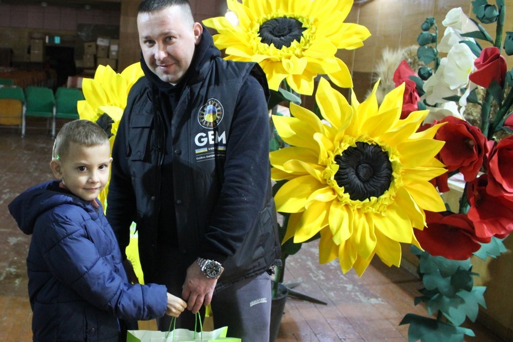 У Мозолевіській громаді розпочато видачу новорічних подарунків дітям деяких категорій (фото)