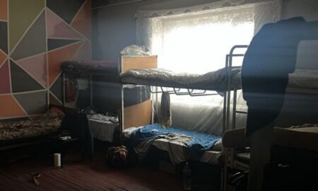 Виявлена мережа фальшивих реабілітаційних центрів на Дніпропетровщині: 287 людей утримували в полоні