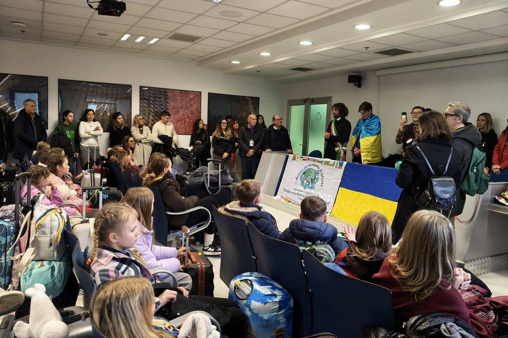 15 дітей з Нікополя зустрінуть Різдво в Італії (фото) 9