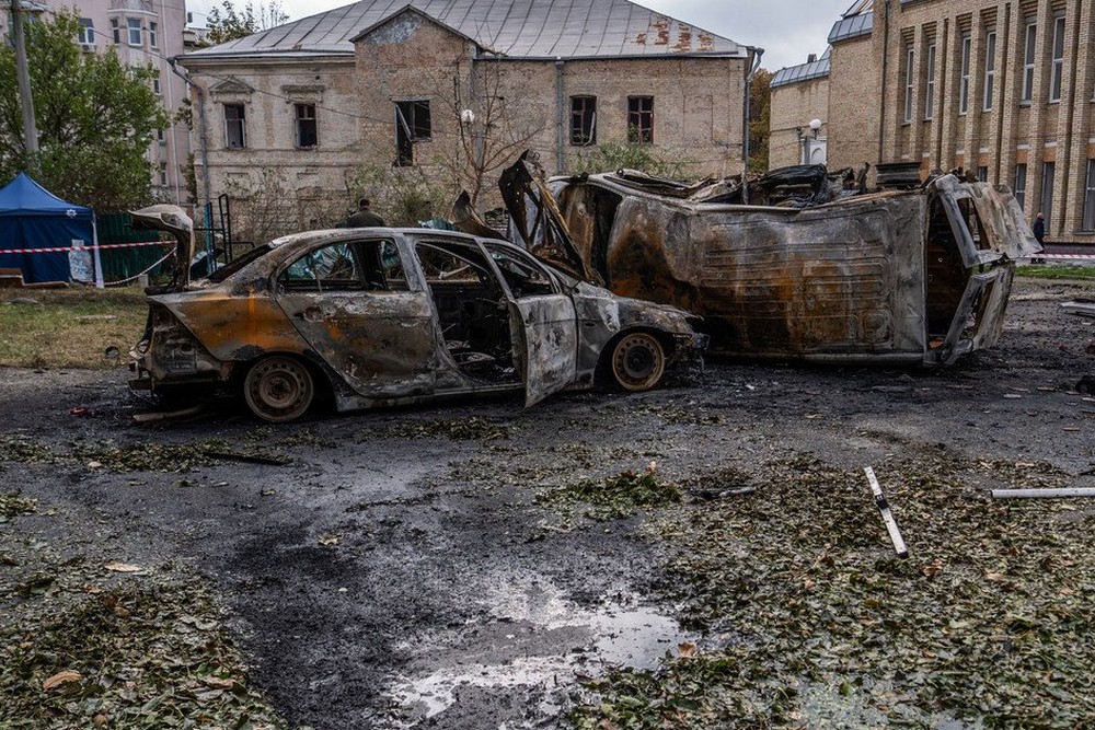На Дніпропетровщині понад 5 тижнів розшукують військовослужбовця, який зник після удару по магазину - ЗМІ