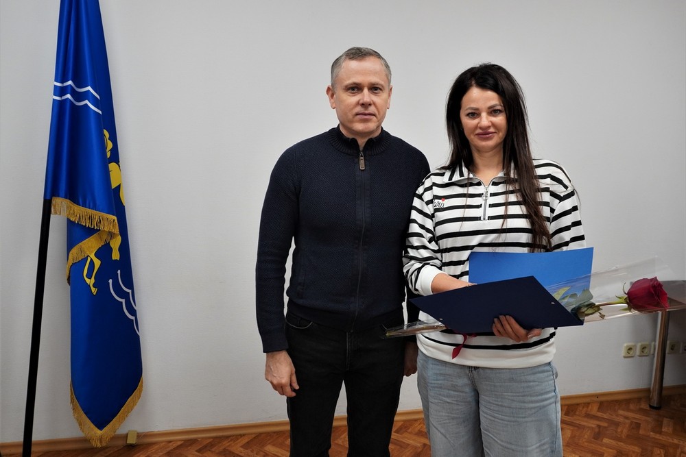 У Нікополі волонтерам вручили Подяки з нагоди свята (фото)