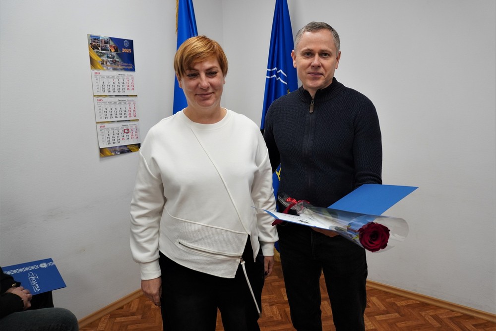 У Нікополі волонтерам вручили Подяки з нагоди свята (фото)