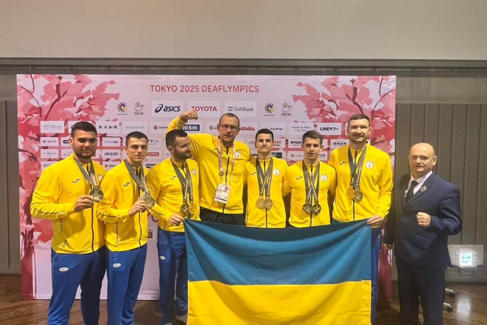 Президент Володимир Зеленський спортсмена з Марганця, який виборов золото на Дефлімпійських Іграх.