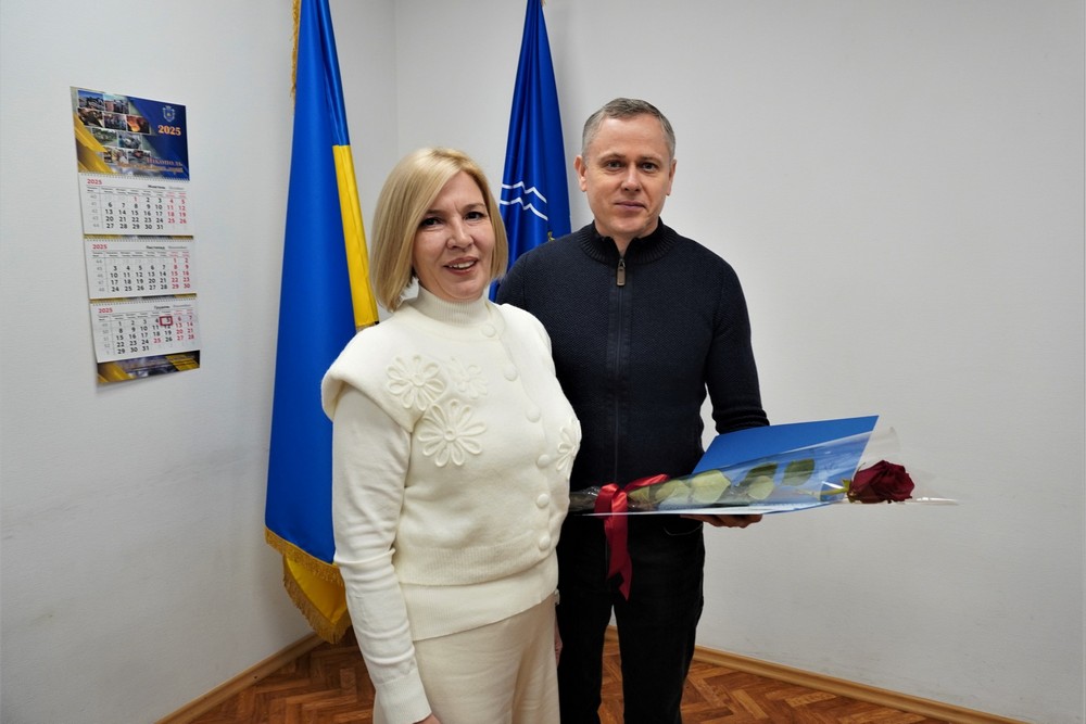 У Нікополі волонтерам вручили Подяки з нагоди свята (фото)