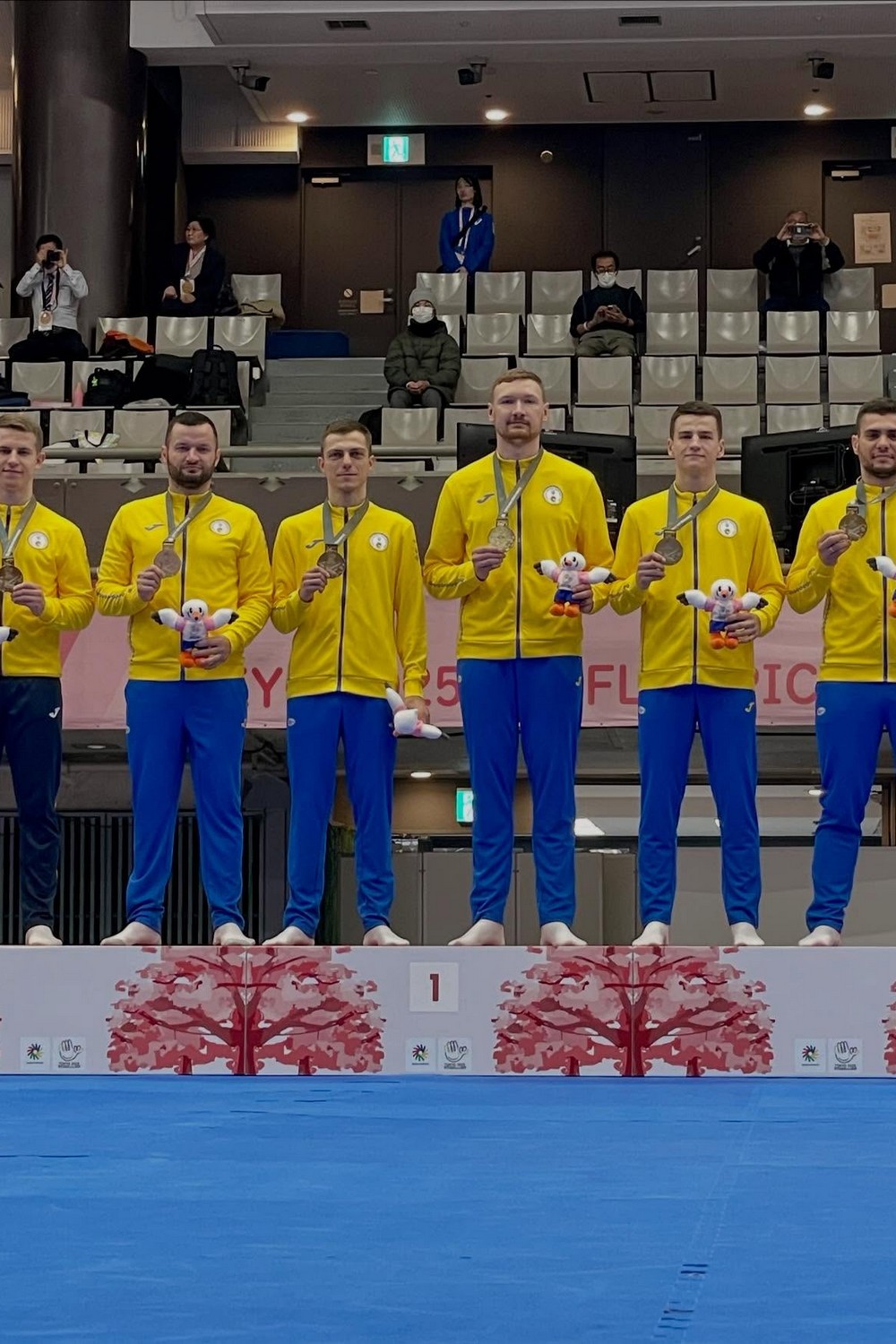 Президент Володимир Зеленський спортсмена з Марганця, який виборов золото на Дефлімпійських Іграх.