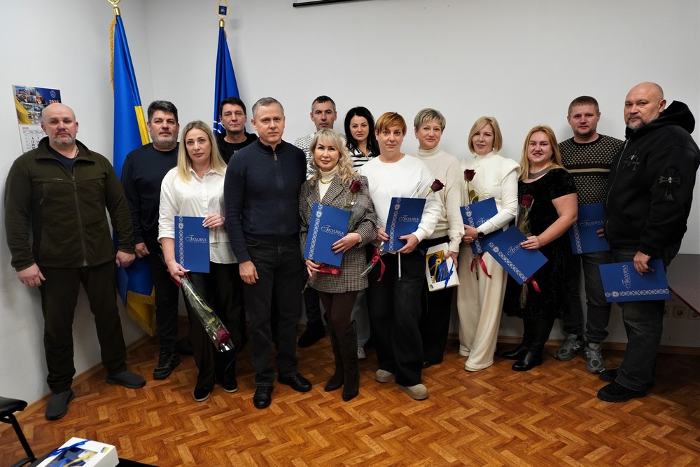 У Нікополі волонтерам вручили Подяки з нагоди свята (фото)