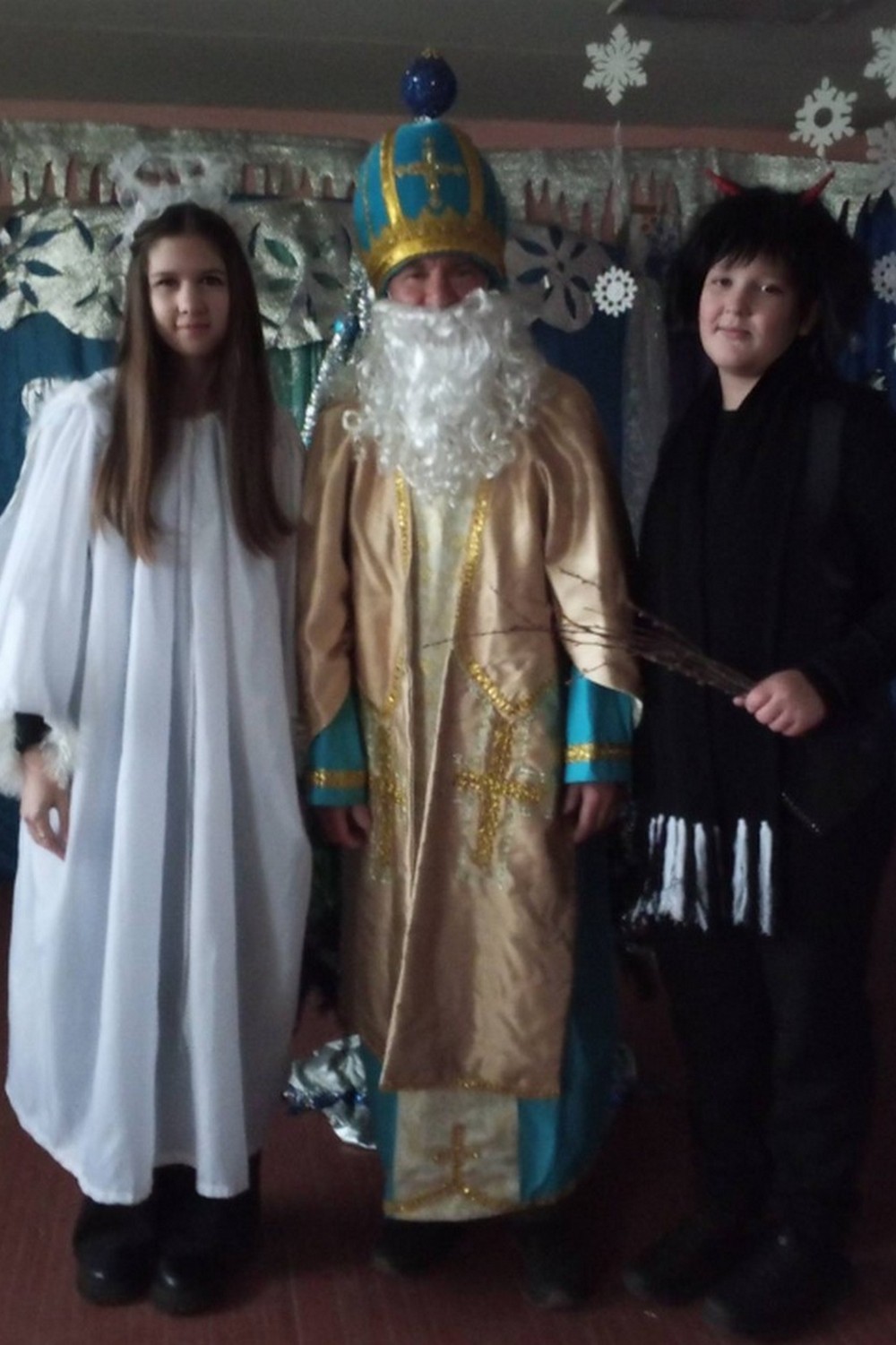 У Покрові відкрили майстерню святого Миколая: фото У Покрові відкрили майстерню святого Миколая: фото