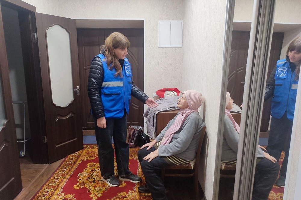 Памʼятає голод і страх Другої світової, а сьогодні живе під звуки вибухів у Нікополі