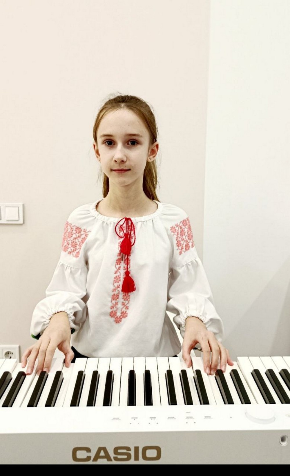 У Нікополі вітають чотирьох юних музиканток