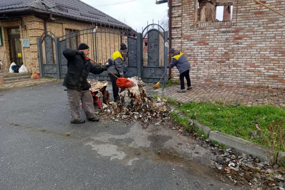 У Нікополі прибирають з вулиць сніг, усувають наслідки обстрілів, встановлюють нові габіони: про роботу комунальників на цьому тижні У Нікополі прибирають з вулиць сніг, усувають наслідки обстрілів, встановлюють нові габіони: про роботу комунальників на цьому тижні