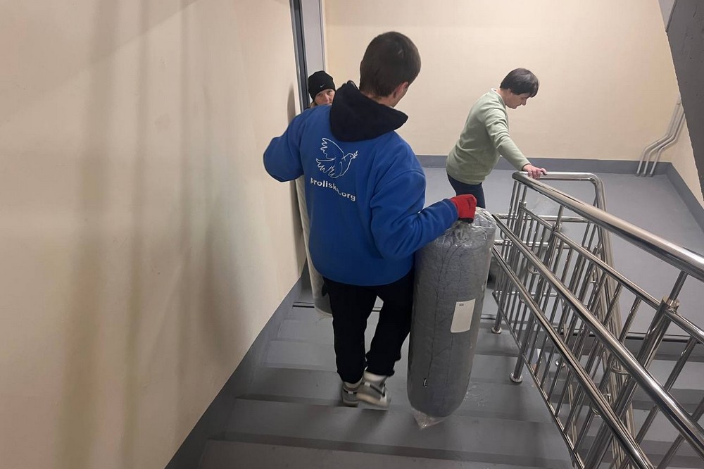 Укриття у Покрові і Шолоховому допомагає облаштовувати «Проліска» (фото) Укриття у Покрові і Шолоховому допомагає облаштовувати «Проліска» (фото)