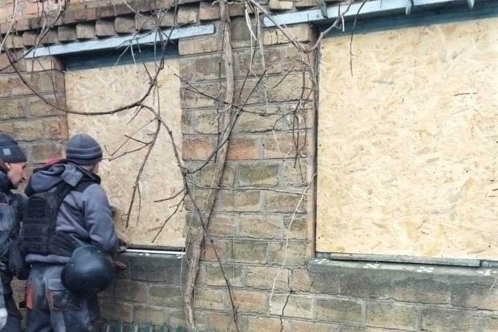 У Нікополі усувають наслідки обстрілів, встановлюють габіони, прибирали сніг, обрізають гілки та зносять аварійні дерева: про роботу комунальників на цьому тижні (фото) У Нікополі усувають наслідки обстрілів, встановлюють габіони, прибирали сніг, обрізають гілки та зносять аварійні дерева: про роботу комунальників на цьому тижні (фото)