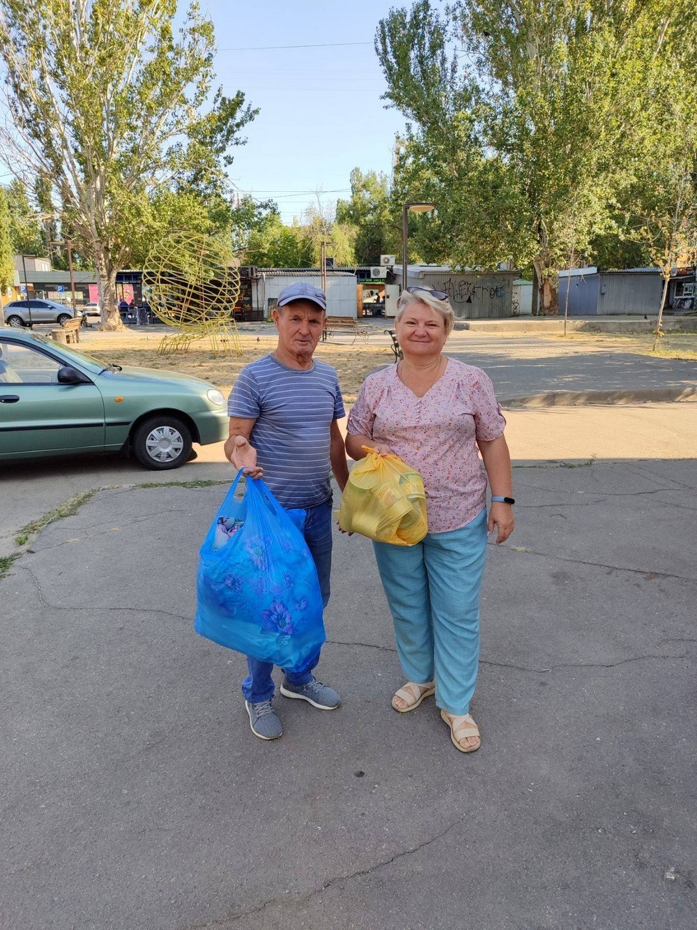 Незламні нікопольці перетворили сміття на 100 000 грн для ЗСУ – подробиці (фото, відео) Незламні нікопольці перетворили сміття на 100 000 грн для ЗСУ – подробиці (фото, відео)
