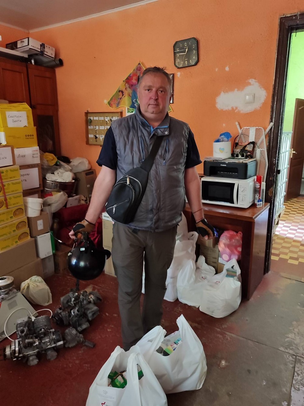 Незламні нікопольці перетворили сміття на 100 000 грн для ЗСУ – подробиці (фото, відео) Незламні нікопольці перетворили сміття на 100 000 грн для ЗСУ – подробиці (фото, відео)