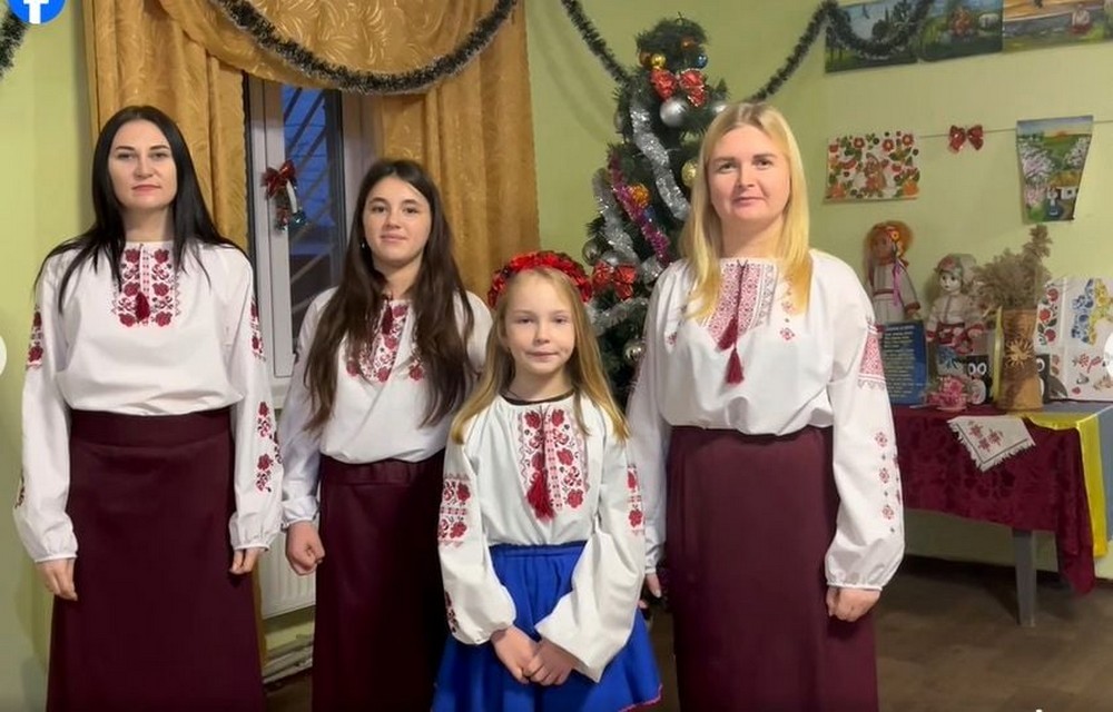 Великий благодійний збір, флешмоби, виставки, змагання: як у Покрові відзначили день ЗСУ