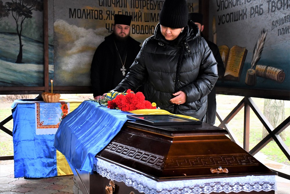 У Нікополі провели в останню путь Захисника: фото У Нікополі провели в останню путь Захисника: фото