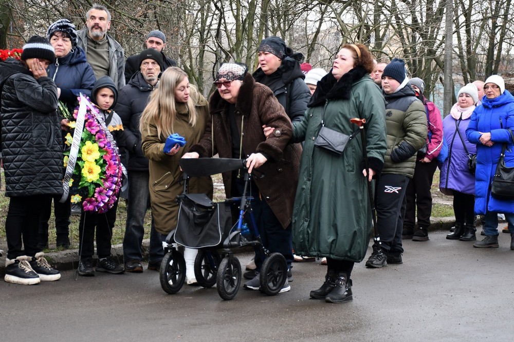 У Нікополі провели в останню путь Захисника: фото У Нікополі провели в останню путь Захисника: фото
