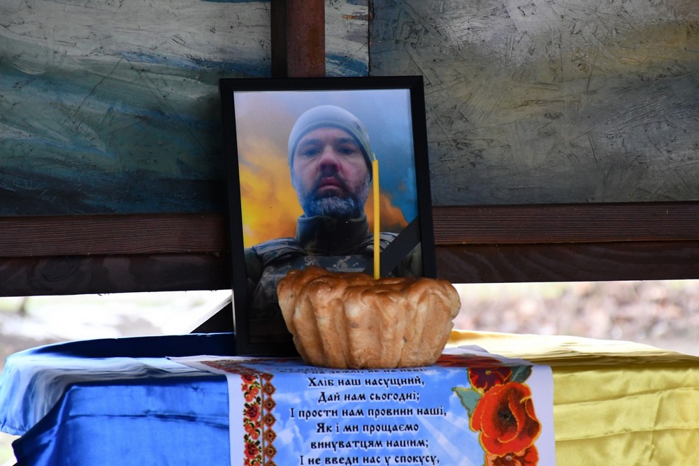 у Нікополі провели в останню путь Захисника у Нікополі провели в останню путь Захисника