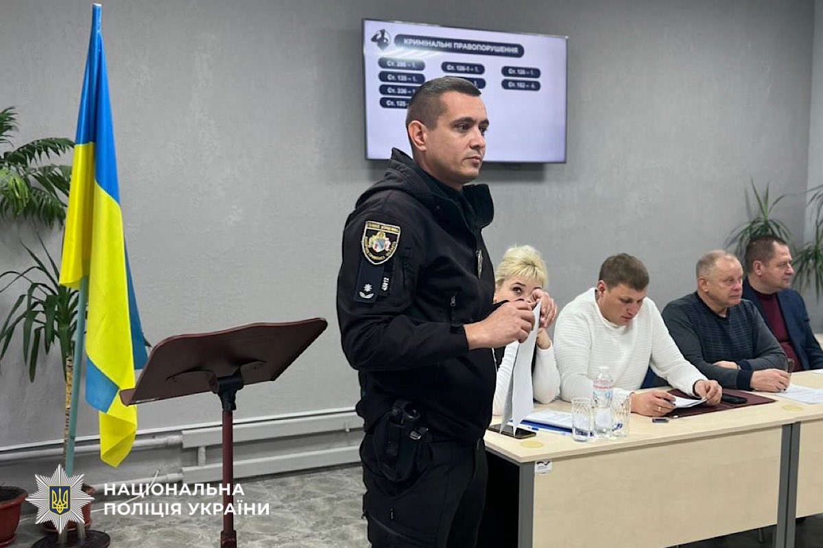 Поліцейські офіцери громад Нікопольщини розповіли про результати роботи за рік 1 Поліцейські офіцери громад Нікопольщини розповіли про результати роботи за рік
