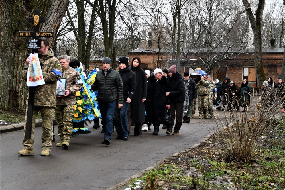 У Нікополі провели в останню путь Захисника: фото У Нікополі провели в останню путь Захисника: фото