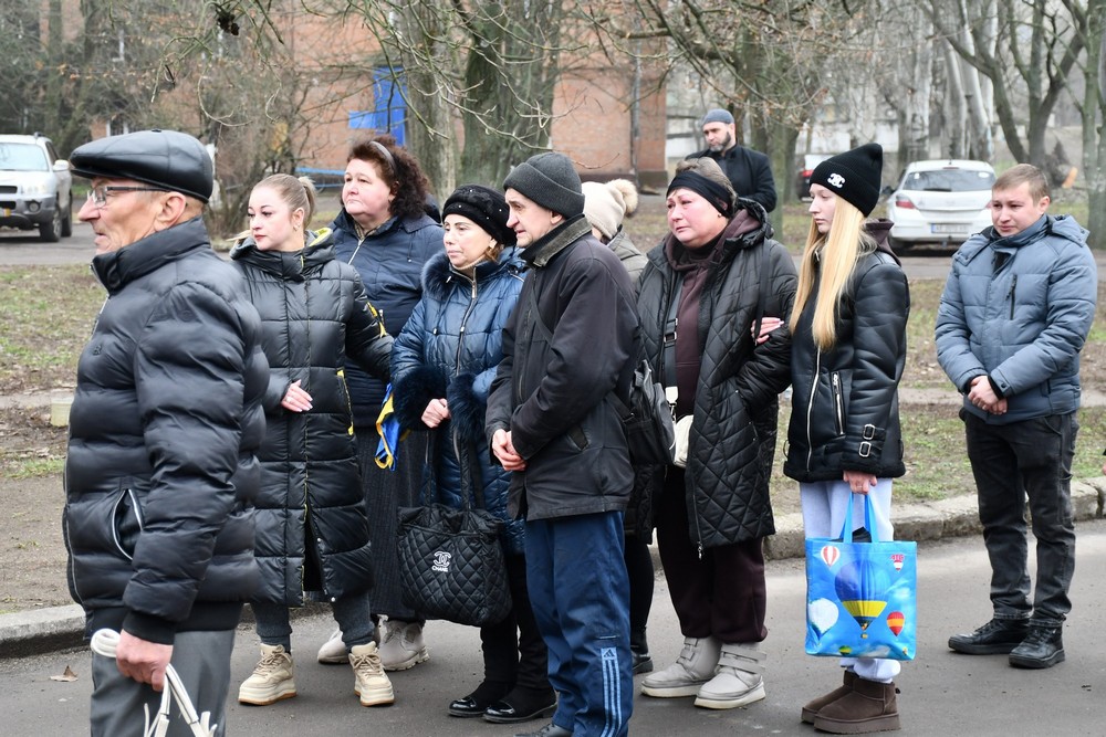 Був у батьків один, загинув під Гуляйполем… Нікополь сьогодні провів в останню путь Захисника (фото) Був у батьків один, загинув під Гуляйполем… Нікополь сьогодні провів в останню путь Захисника (фото)