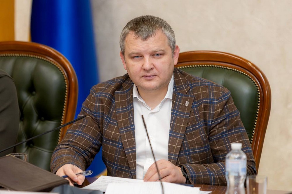 Світло для прифронтових громад у 40-кілометровій зоні, бюджет, підтримка Сил Оборони і ВПО: Дніпропетровська облрада збереться на сесію