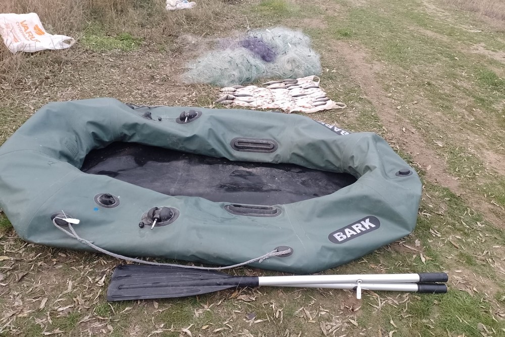 Різке похолодання та пориви холодного вітру зі снігом відлякали більшість рибалок, але не всіх. Біля Нікополя сьогодні затримали бракон’єра…