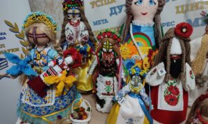 Ляльки миру у Нікополі: відбувся І етап обласного конкурсу (фото)
