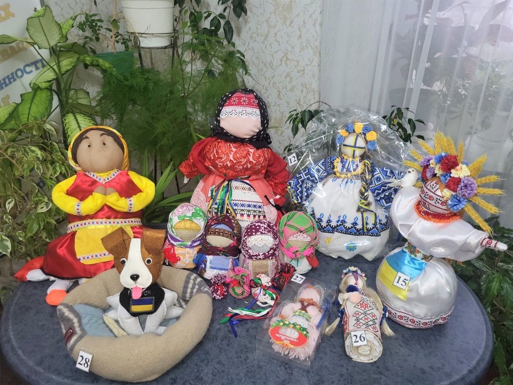 Ляльки миру у Нікополі