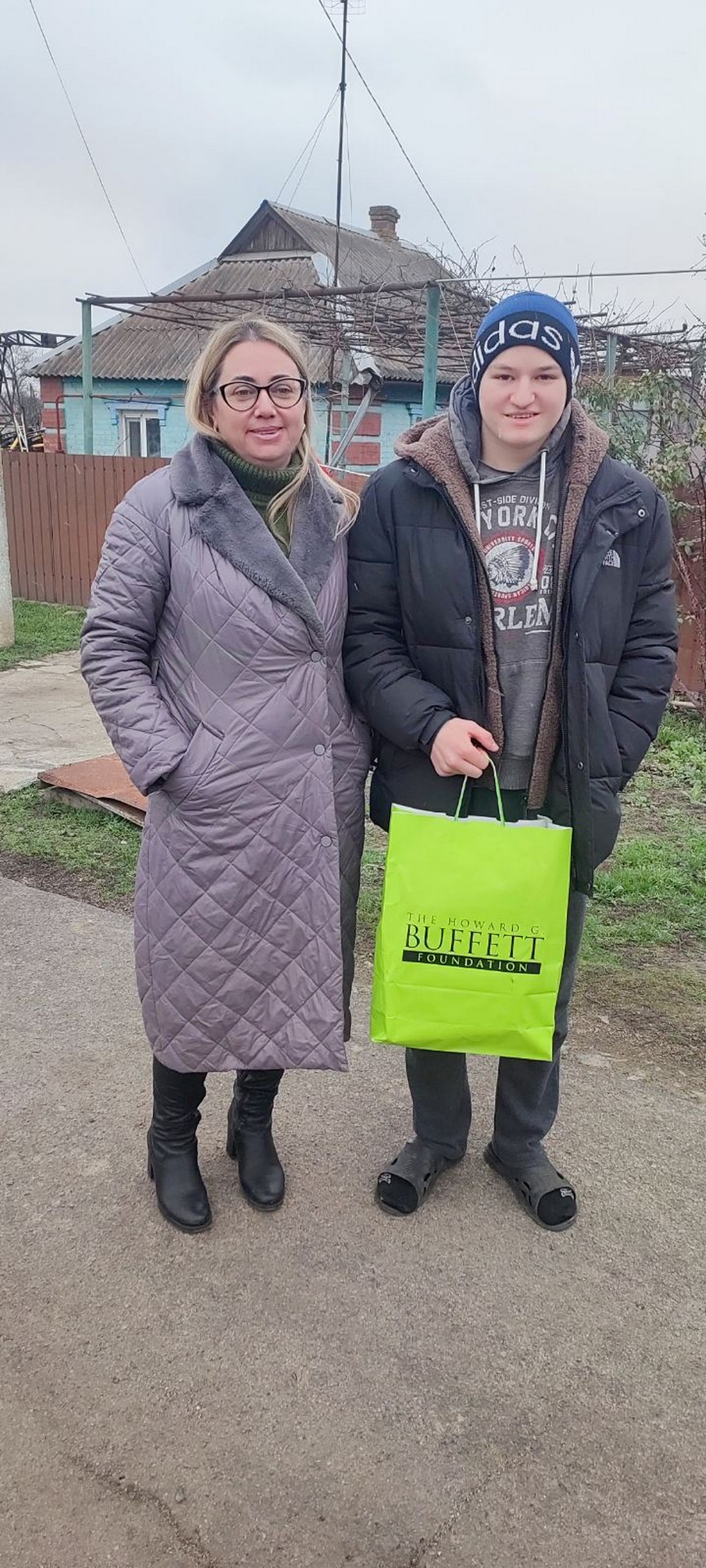 У Мозолевській громаді розпочато видачу новорічних подарунків дітям деяких категорій (фото)