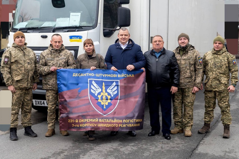 Благодійний центр з Нікопольщини передав рефрижератор DAF військовим (фото) 1 Благодійний центр з Нікопольщини передав рефрижератор DAF військовим (фото)