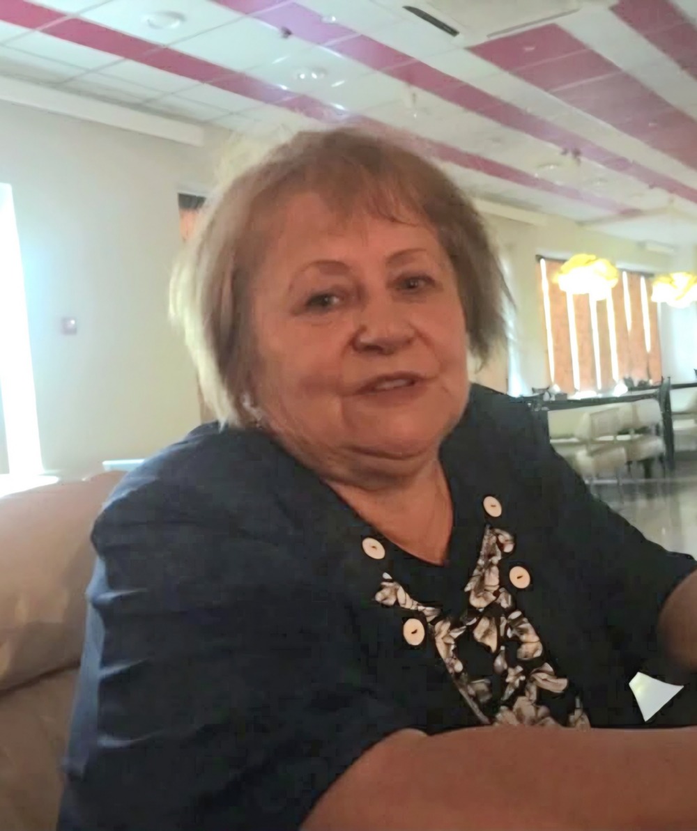 Була опорою для доньки та онуків... У Нікополі армія РФ вбила бухгалтерку, яка працювала на двох підприємствах (фото) 2 Була опорою для доньки та онуків... У Нікополі армія РФ вбила бухгалтерку, яка працювала на двох підприємствах (фото) 2