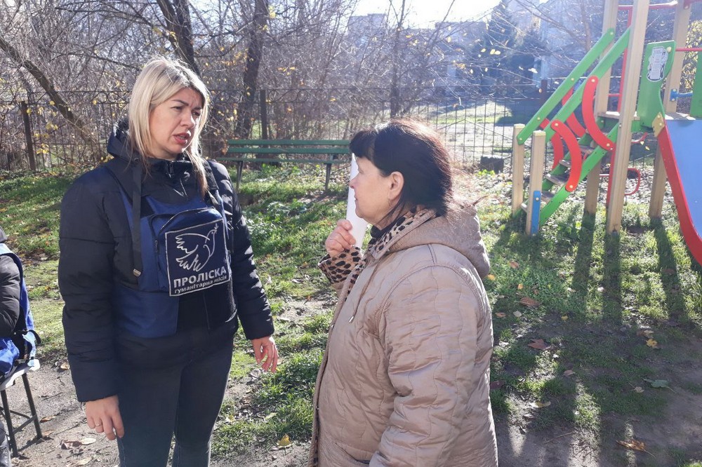 Допомагають жителям Нікополя і району 11 Допомагають жителям Нікополя і району 11