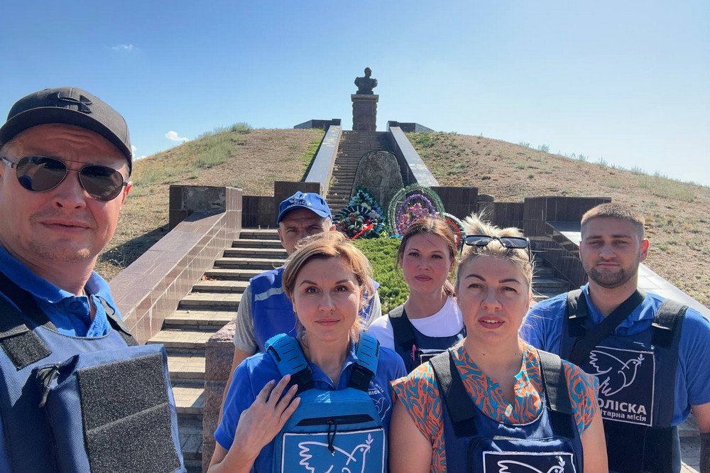 Допомагають жителям Нікополя і району 3 Допомагають жителям Нікополя і району 3