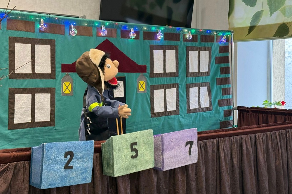 Дитяча лікарня Нікополя отримала майже 500 книжок від благодійників 3 Дитяча лікарня Нікополя отримала майже 500 книжок від благодійників 3