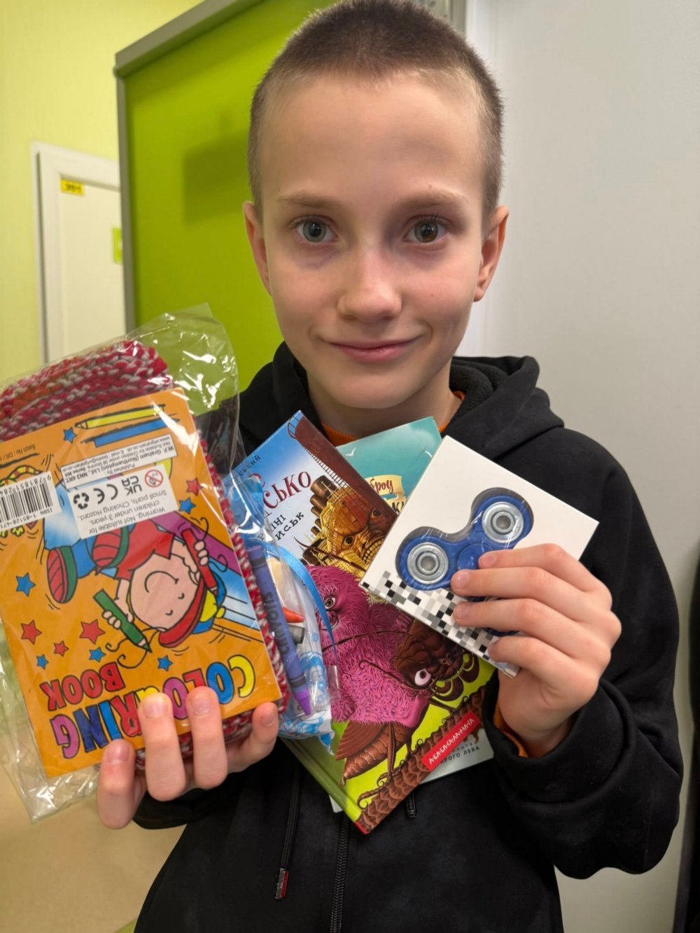 Дитяча лікарня Нікополя отримала майже 500 книжок від благодійників 6 Дитяча лікарня Нікополя отримала майже 500 книжок від благодійників 6