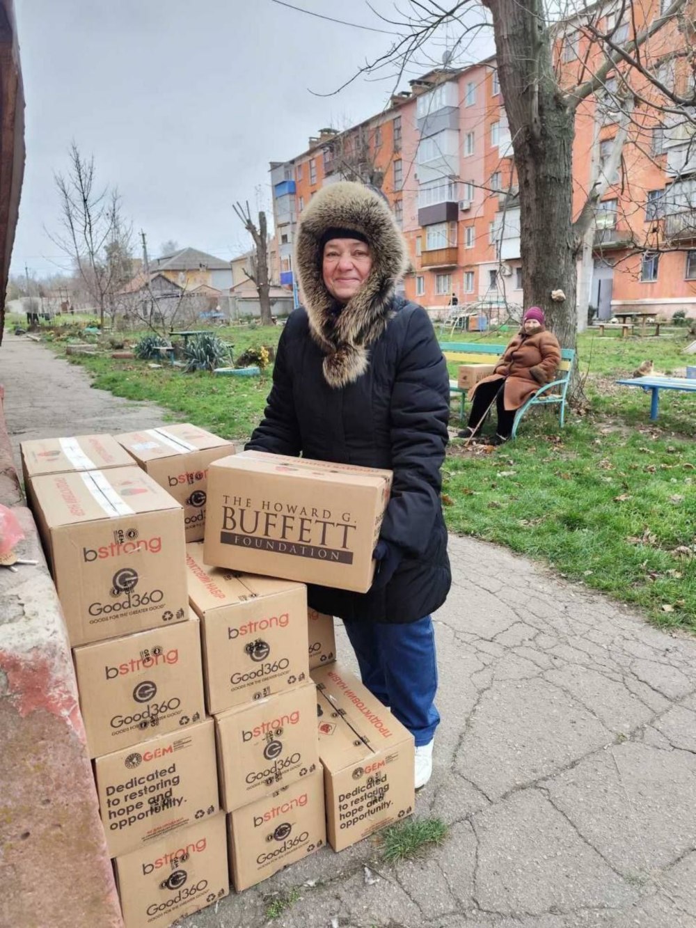 Гуманітарна допомога на Нікопольщині Гуманітарна допомога на Нікопольщині
