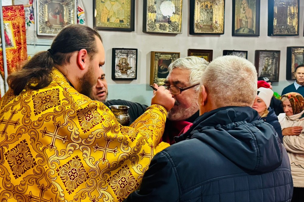 Храм ПЦУ на Нікопольщині відзначив престольне свято (фото) 1 Khram PTsU na Nikopolshchyni vidznachyv prestolne