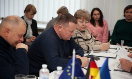  Начальник  Нікопольської РВА провів виїзну нараду у двох громадах району