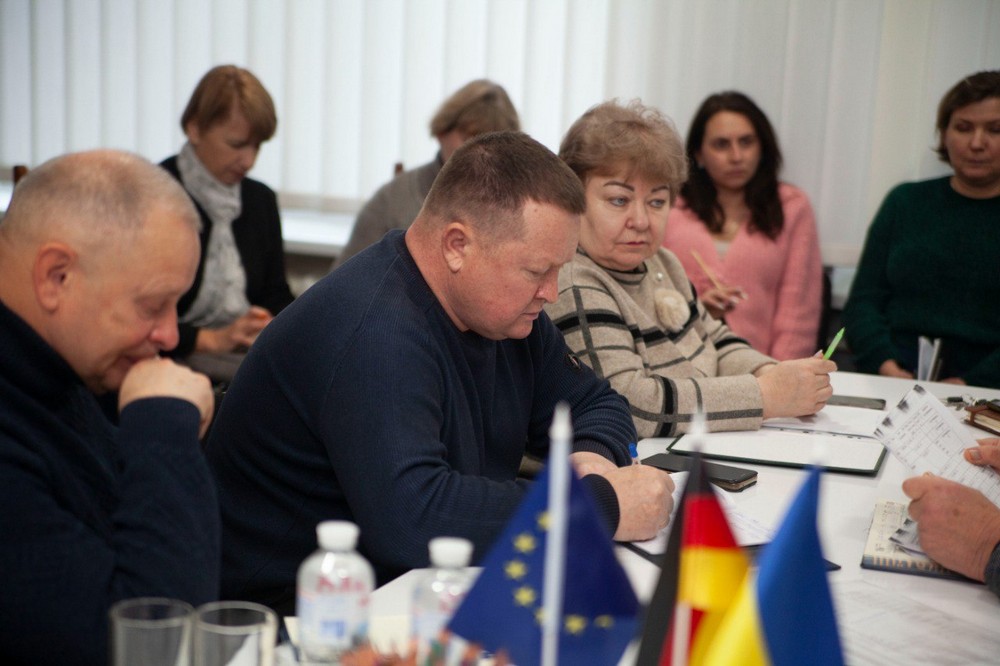 Начальник Нікопольської РВА провів виїзну нараду у двох громадах району Начальник Нікопольської РВА провів виїзну нараду у двох громадах району